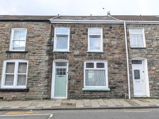 Apartment for rent in Pentre, Ton Pentre