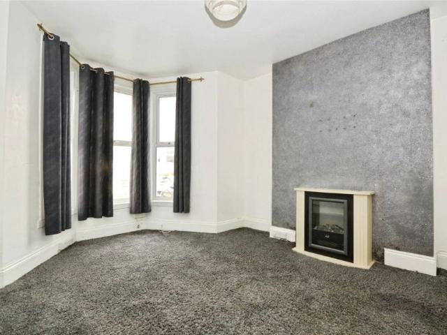House for rent in Cattedown, Mount Wise