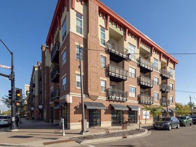 Condo for sale in Hopkins, Minnesota