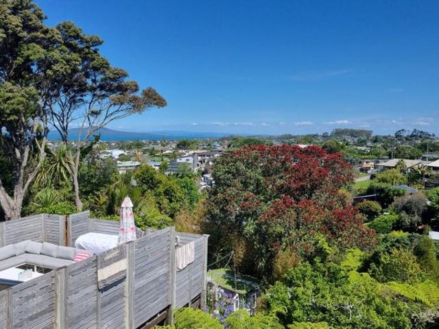 Apartment for rent in Whangaparaoa, Oroua County