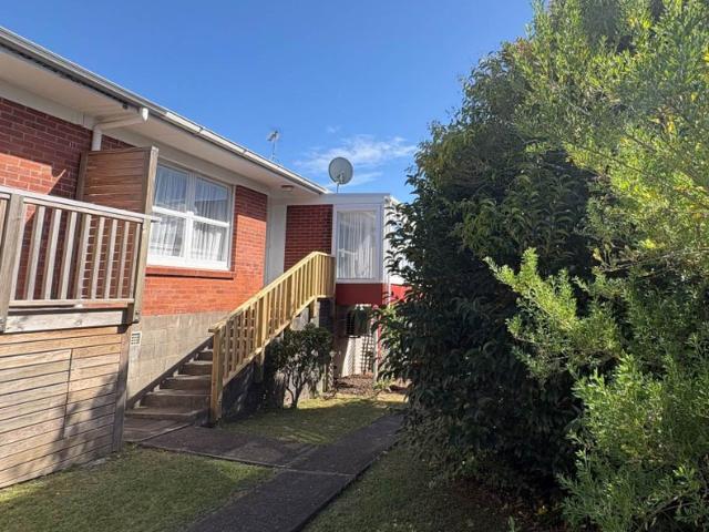 Apartment for rent in Whangaparaoa, Oroua County