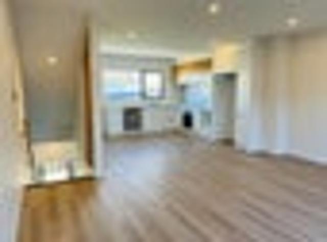 Townhouse for rent in Paremoremo, Oroua County