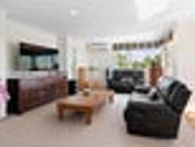 House for rent in Whangaparaoa, Oroua County