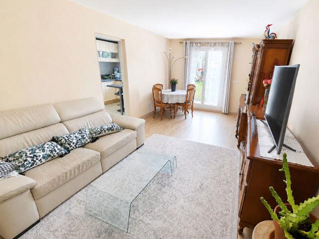 Maison vente à Versailles, Montigny-le-bretonneux