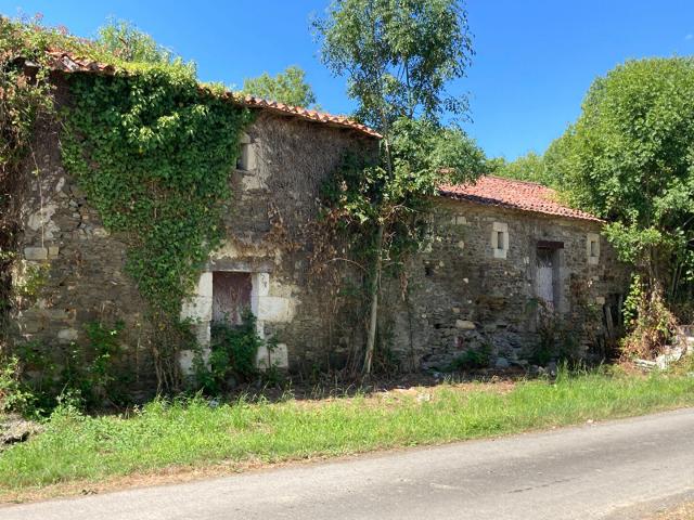 Maison vente à Parthenay, Le Busseau