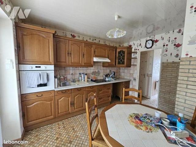 Maison vente à Péronne, Albert