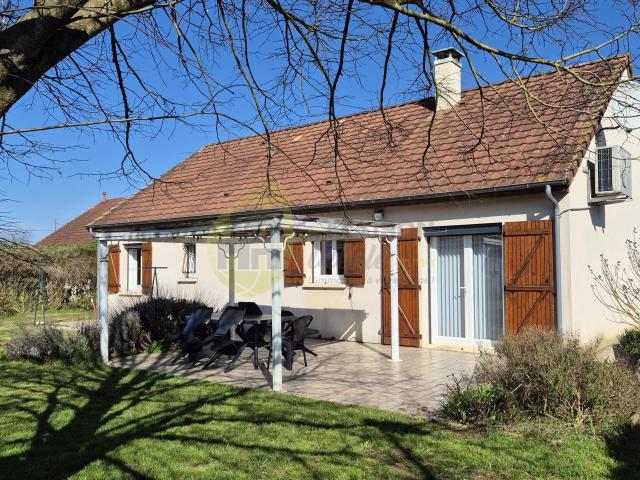 Maison vente à Saint-Amand-Montrond, Saint-denis-de-palin