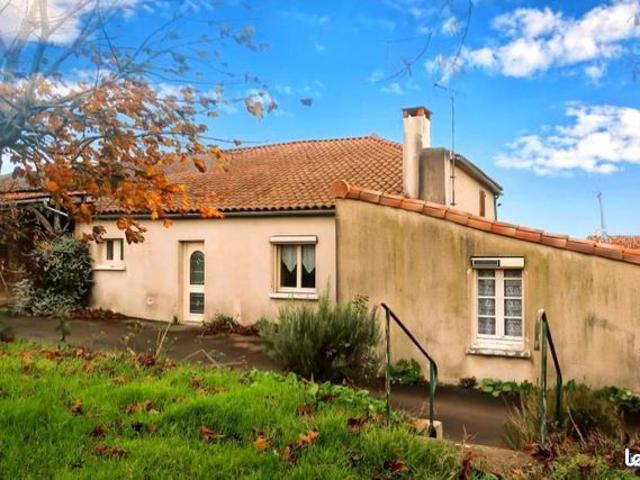 Maison vente à Fontenay-le-Comte, Tallud-sainte-gemme