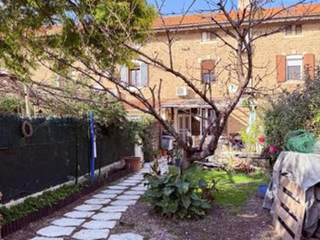 Maison vente à Arles