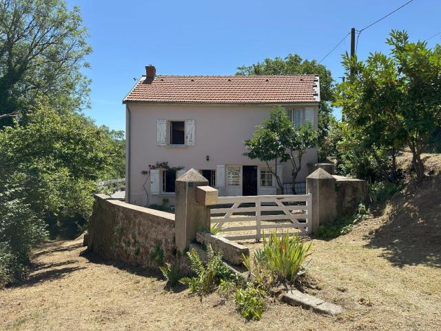 Maison vente à Châtel-montagne