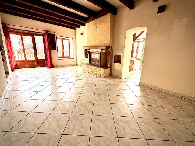 Maison vente à Montbard, Villeferry