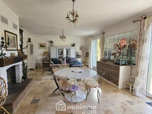 Maison vente à Fontainebleau, Montcourt-fromonville
