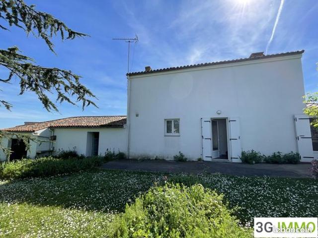 Maison vente à Fontenay-le-Comte, Saint-michel-en-l'herm
