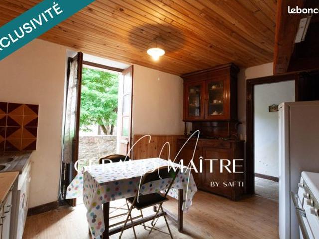 Maison vente à Millau, Fondamente