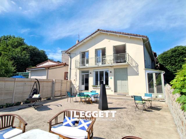 Maison vente à Confolens