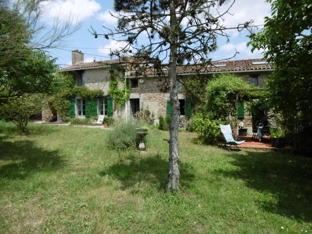 Maison vente à Bressuire, Argenton-château