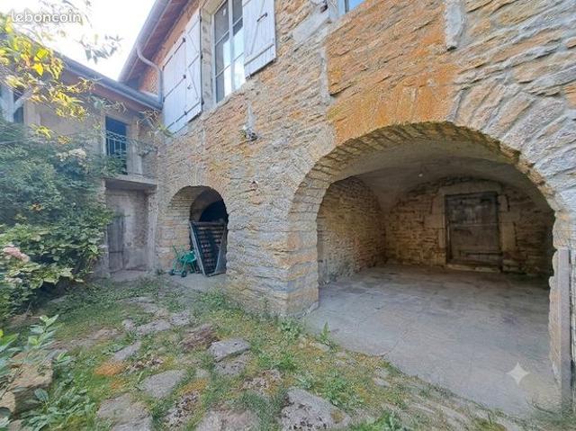 Maison vente à Lons-le-Saunier, Voiteur