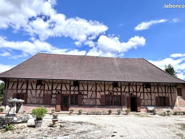Maison vente à Louhans-Châteaurenaud, Mervans