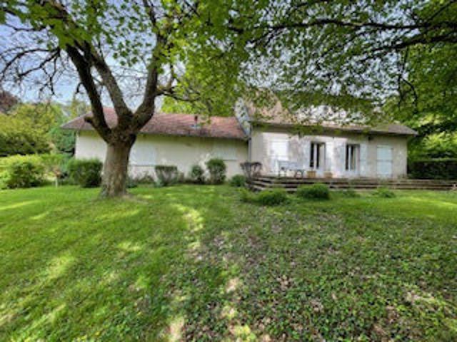 Maison vente à Saint-Amand-Montrond, La Guerche-sur-l'aubois