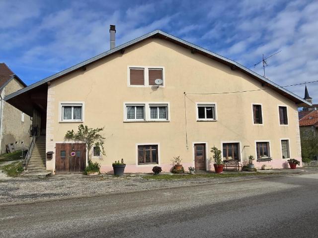 Maison vente à Saint-Claude, Viry