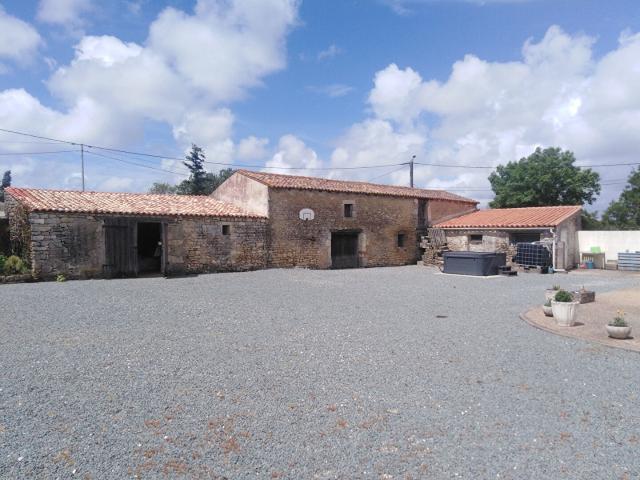 Maison vente à La Gripperie-saint-symphorien, Blénac
