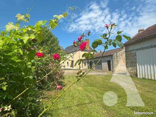 Maison vente à Sarlat-la-Canéda, Saint-martial-de-nabirat