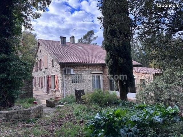 Maison vente à Brignoles, La Roquebrussanne