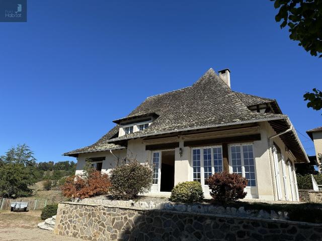 Maison vente à Saint-Étienne-de-Maurs, Cantal