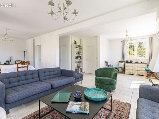 Maison vente à Saint-Germain-en-Laye, Saint-germain-en-laye