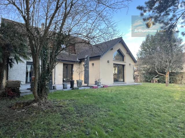 Maison vente à Saint-Hubert, Les Essarts-le-Roi