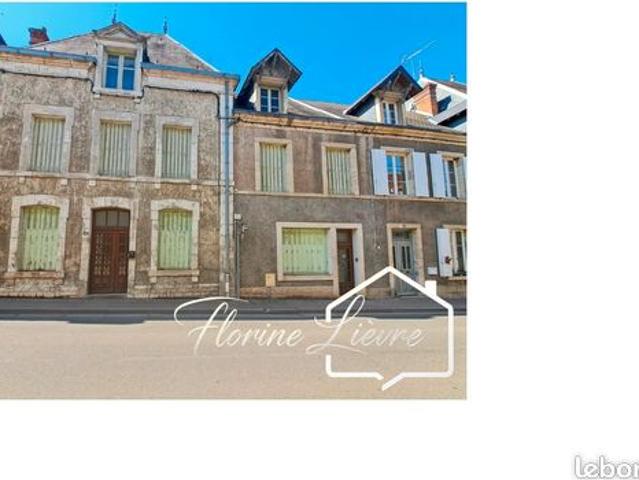 Maison vente à Saint-Amand-Montrond, Le Châtelet