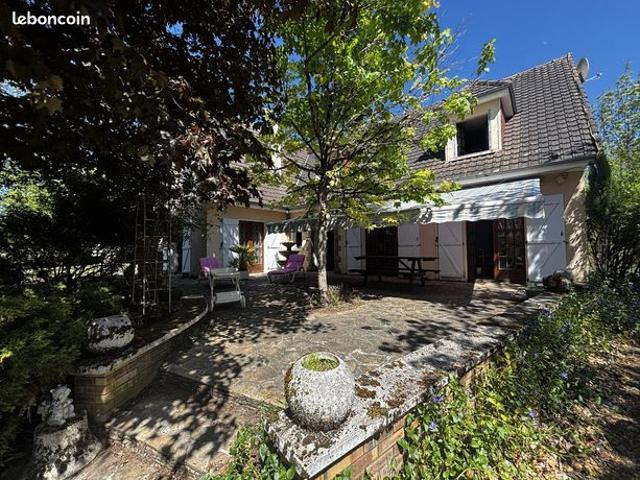 Maison vente à Aubusson, Chénérailles
