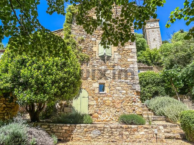 Maison vente à Nîmes, Montaren-et-saint-médiers