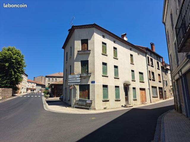 Maison vente à Ambert, Saint-anthème