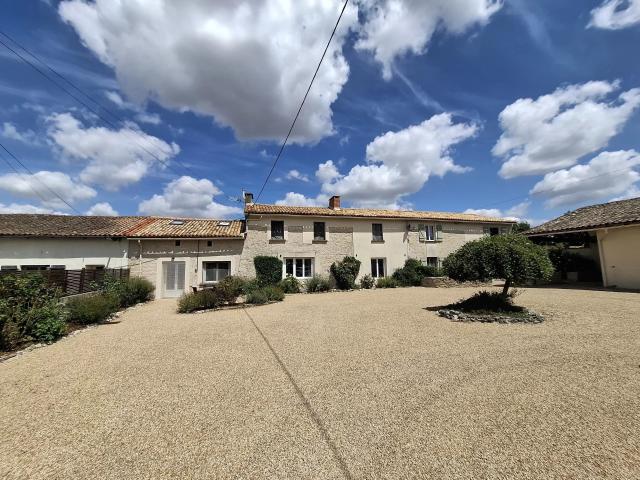 Maison vente à Montmorillon, Chaunay