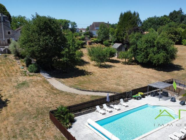 Maison vente à Nontron, Piégut-pluviers