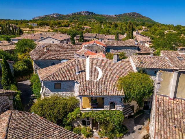 Maison vente à Nîmes, Lussan