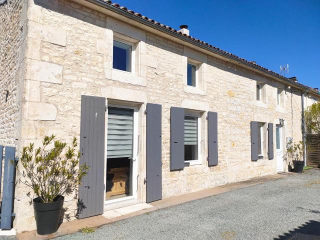Maison vente à Rochefort, Saint-georges-du-bois