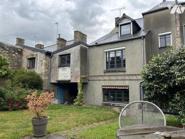 Maison vente à Guingamp, Bretagne