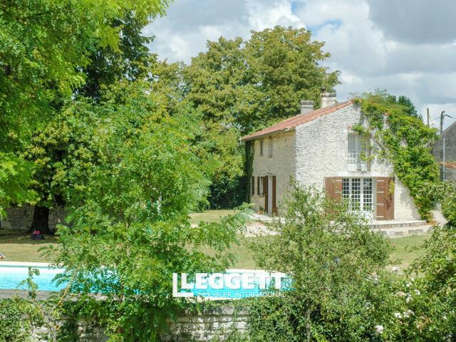 Maison vente à Saint-Jean-d'Angély, Aumagne