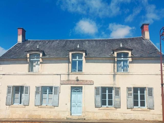 Maison vente à Bruère-Allichamps, Cher