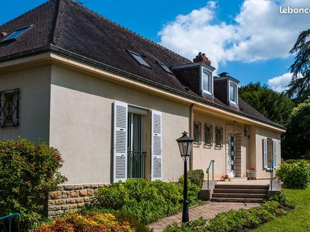Maison vente à Ussel, Saint-rémy