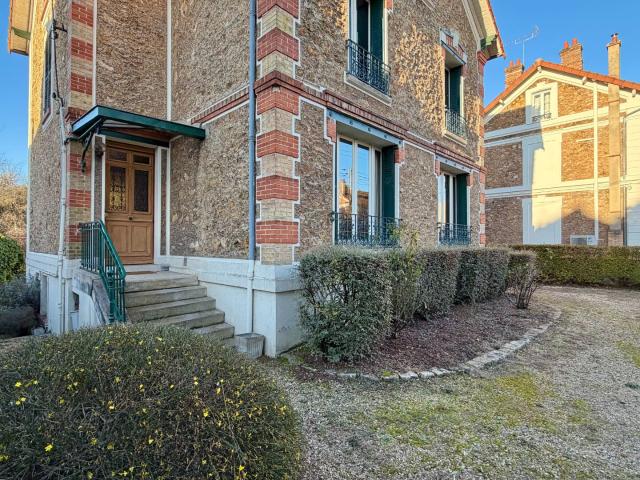 Maison vente à Corbeil-Essonnes, Essonne