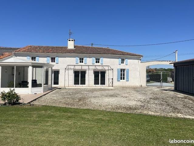 Maison vente à Saintes, Saint-sulpice-d'arnoult