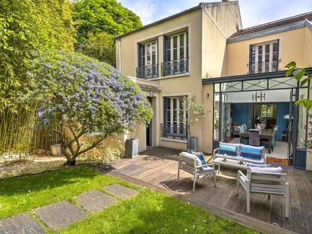 Maison vente à Nanterre, Suresnes
