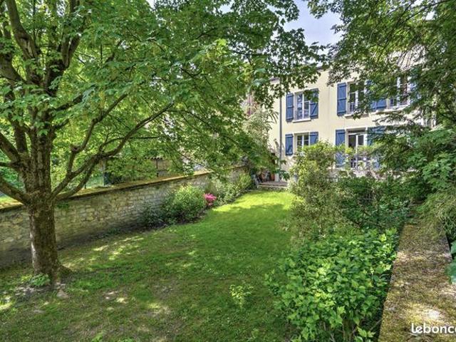 Maison vente à Suresnes, Hauts-de-Seine