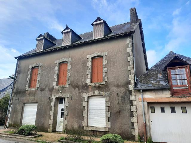 Maison vente à Poullouigou, Laz