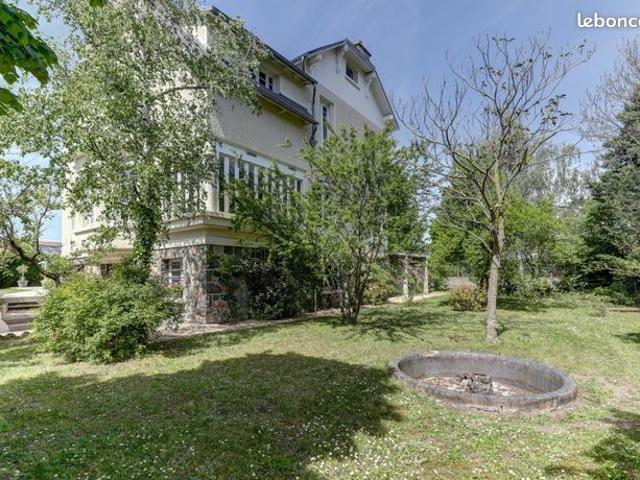 Maison vente à Riom, Mozac