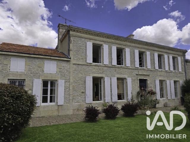 Maison vente à L'Ouche du Bois, Villeneuve-la-Comtesse