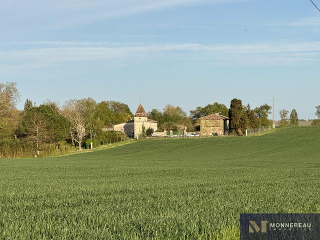 Maison vente à Condéon
